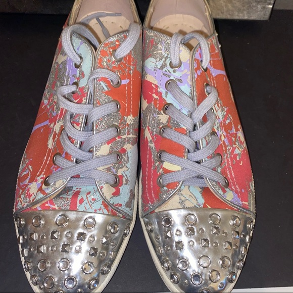 Boutique 9 Sneaker - Picture 2 of 6